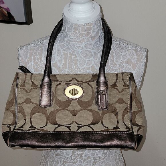 Vtg Coach Signature Shoulder Tote Purse Pockets Pouches Twist Lock Blue Interior - Picture 13 of 16